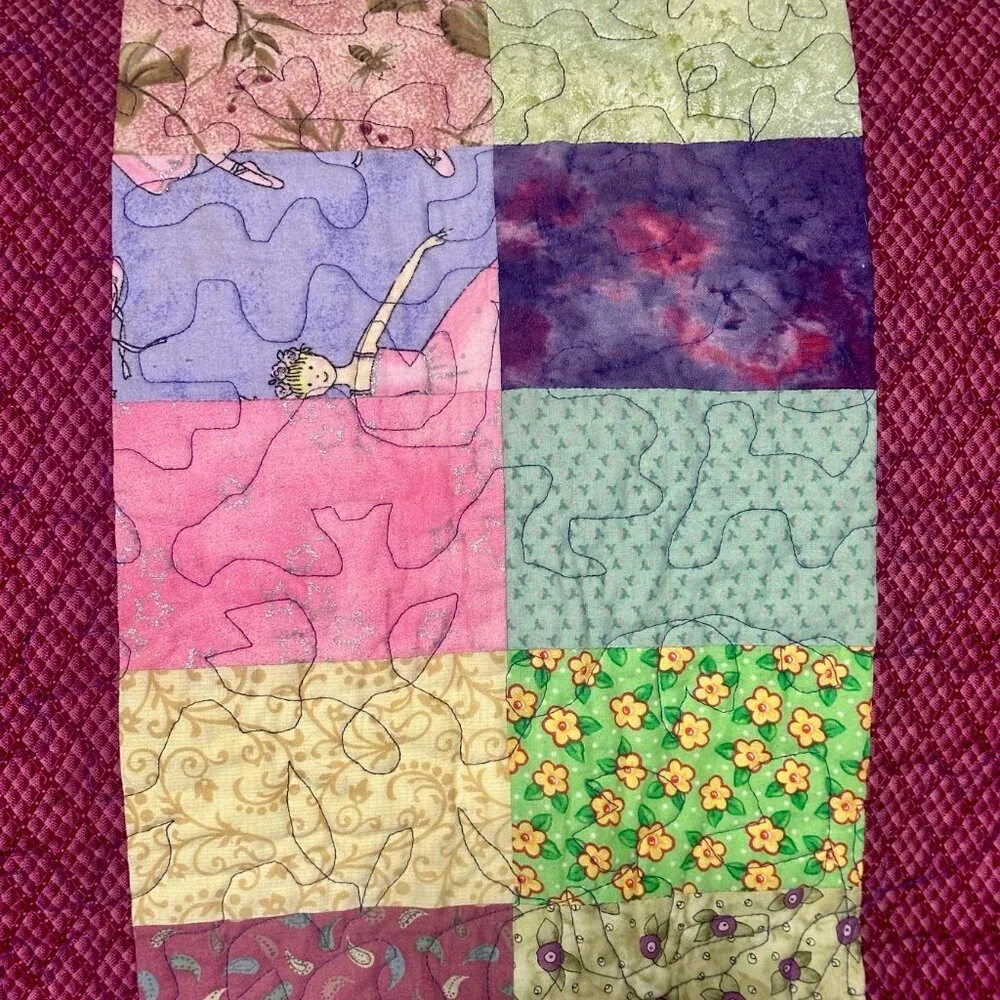 Colorful Handmade Patchwork Quilt Piecemakers Quilted Blanket Throw 55.5 x 46.5”
